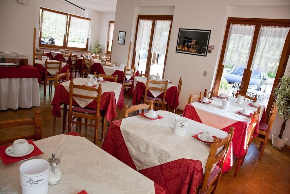 Hotel San Carlo 말세진느 외부 사진